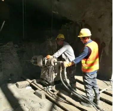 会山镇水下抗分散灌浆料特点 水下不分散注浆料介绍